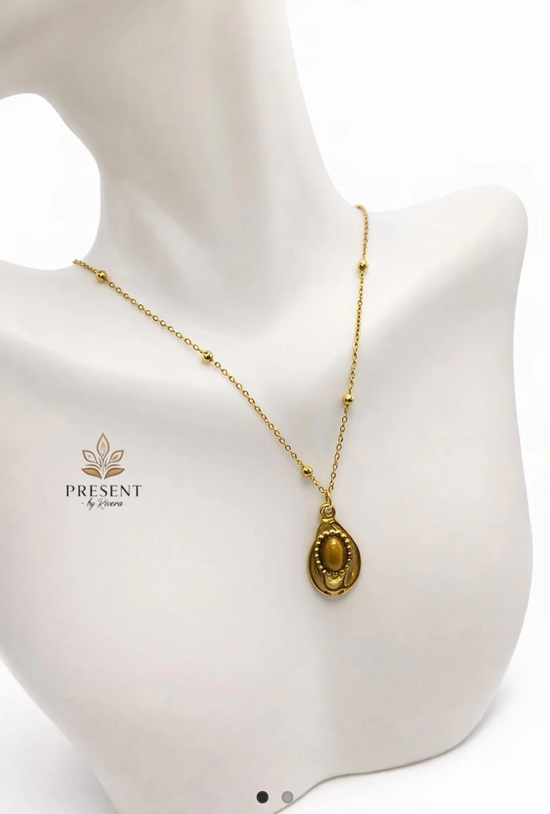 Collares