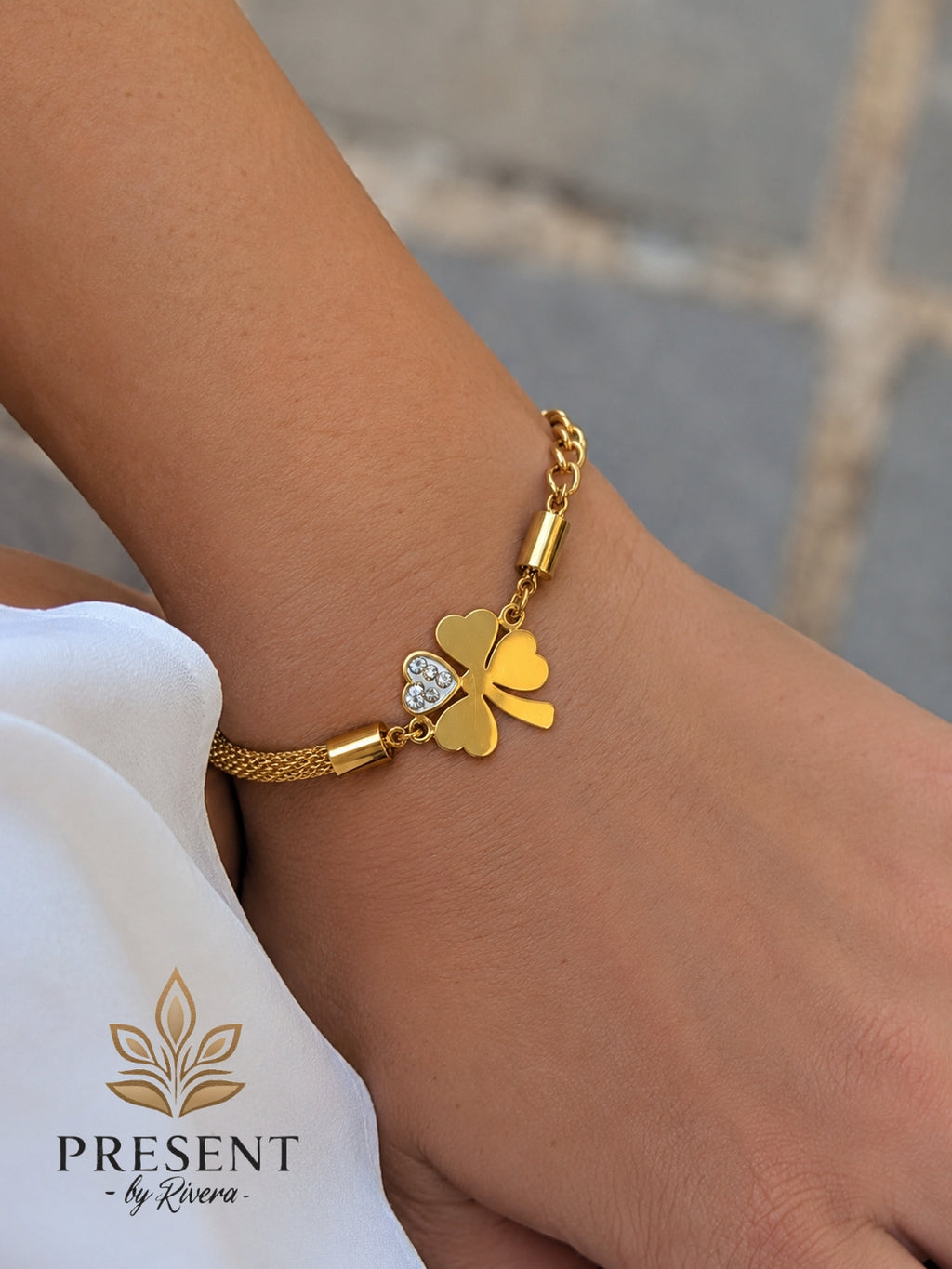 Xenia gold