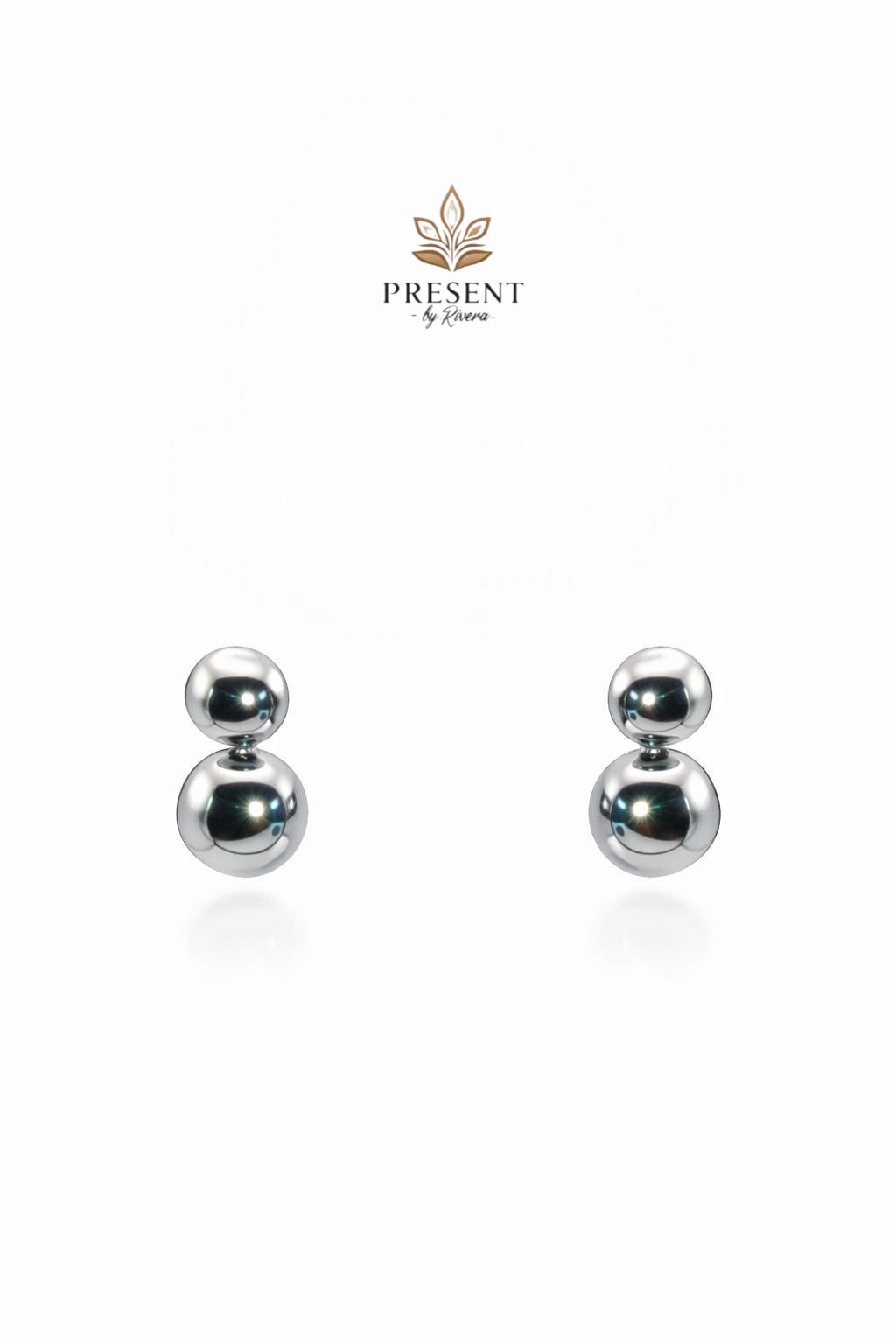 Silver bold earring