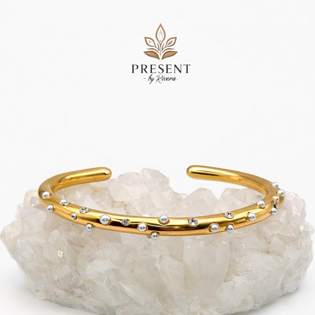 White diamond bracelet